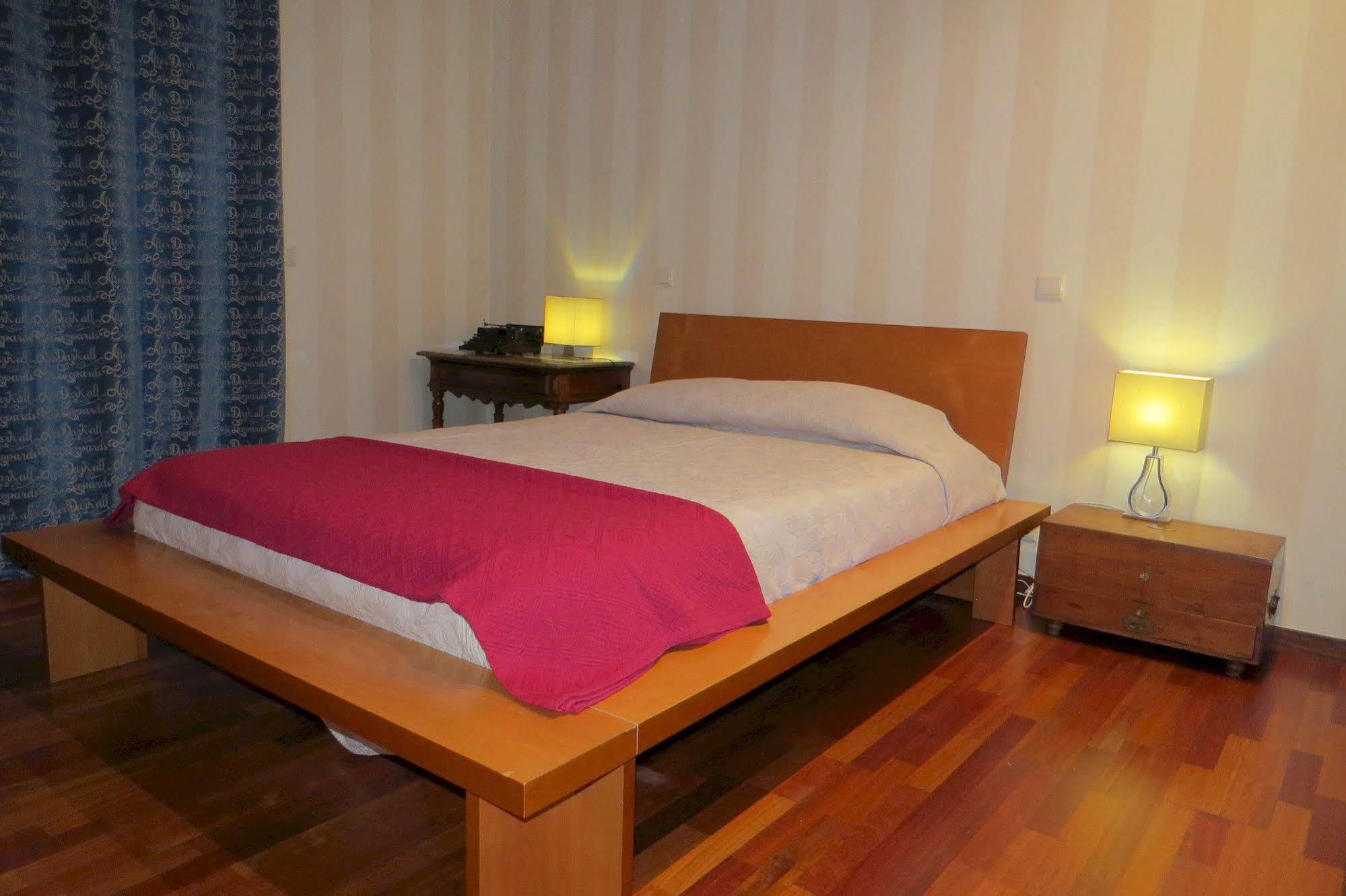 Sweet Home Braga Hostel & Guest House Экстерьер фото